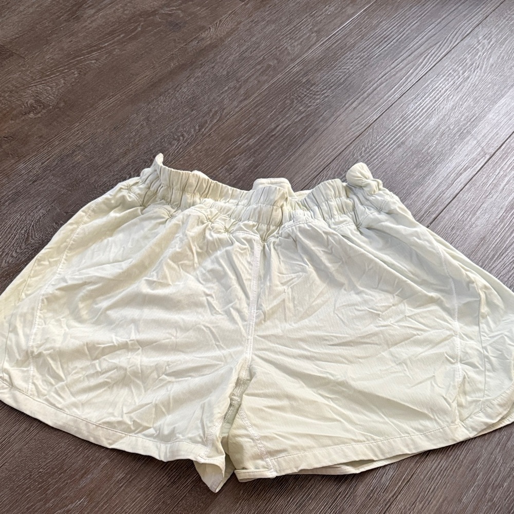 Lululemon Track That Short yellow  size 14 5" inseam running  shorts